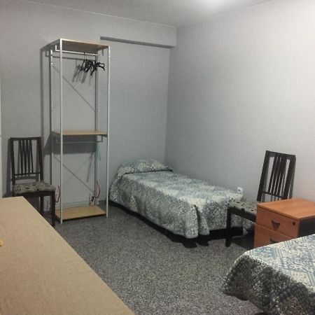 Habitacion Renfe Аліканте Екстер'єр фото