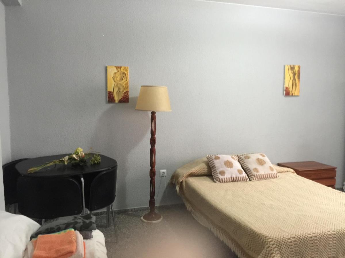 Habitacion Renfe Аліканте Екстер'єр фото