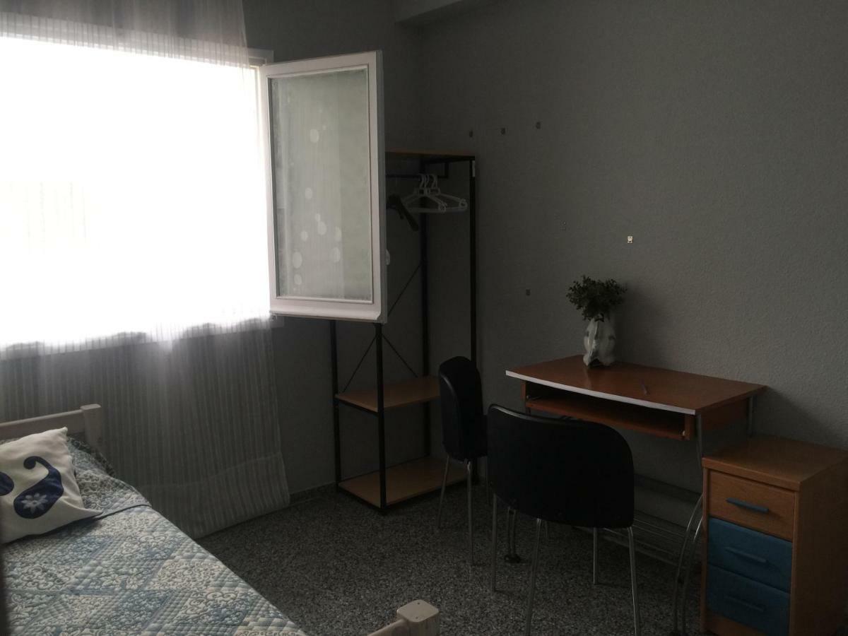 Habitacion Renfe Аліканте Екстер'єр фото